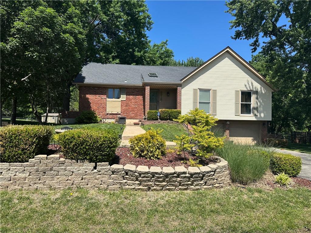 Photo of 6918 Marion Drive in Shawnee, KS