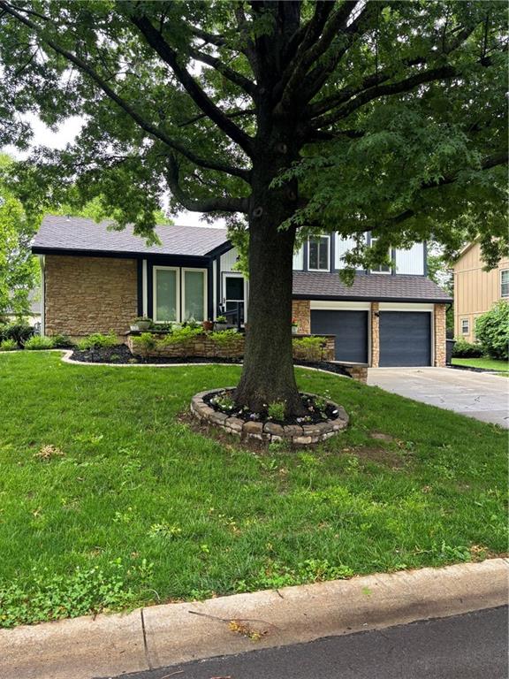 Photo 2 of 3507 NE Logwood Court