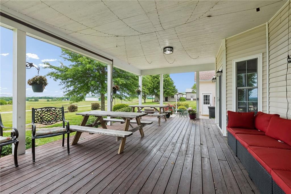 Photo 5 of 17308 Endicott Road