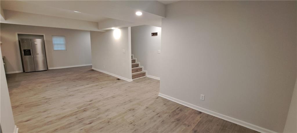 Photo 3 of 526 S Brookside Avenue