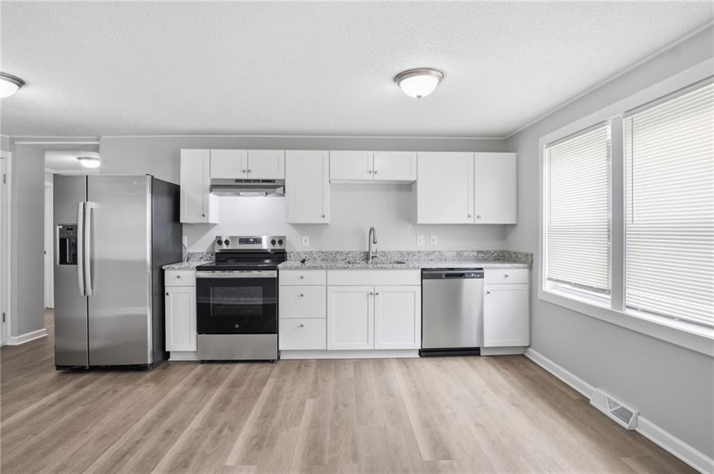 Photo 4 of 9622 Linwood Boulevard