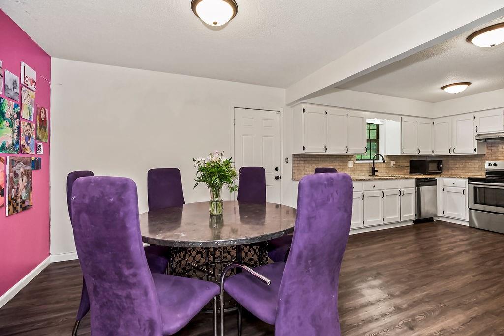 Photo 5 of 4008 S Colonial Drive