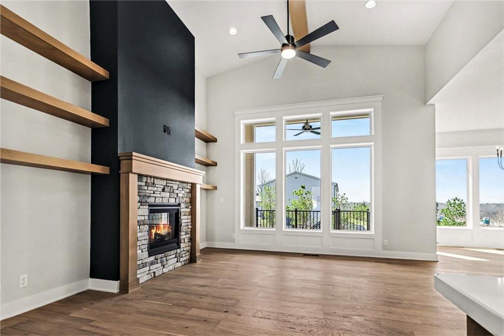 Photo 6 of 12413 W 184th Street