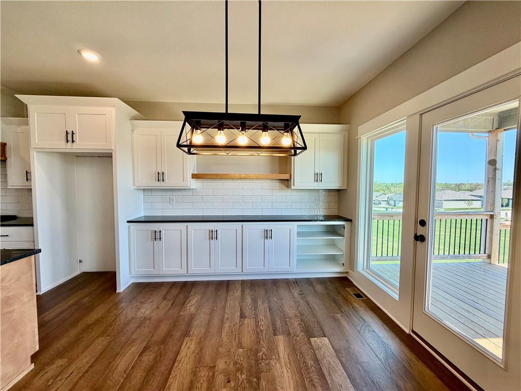 Photo 5 of 508 Skyview Lane