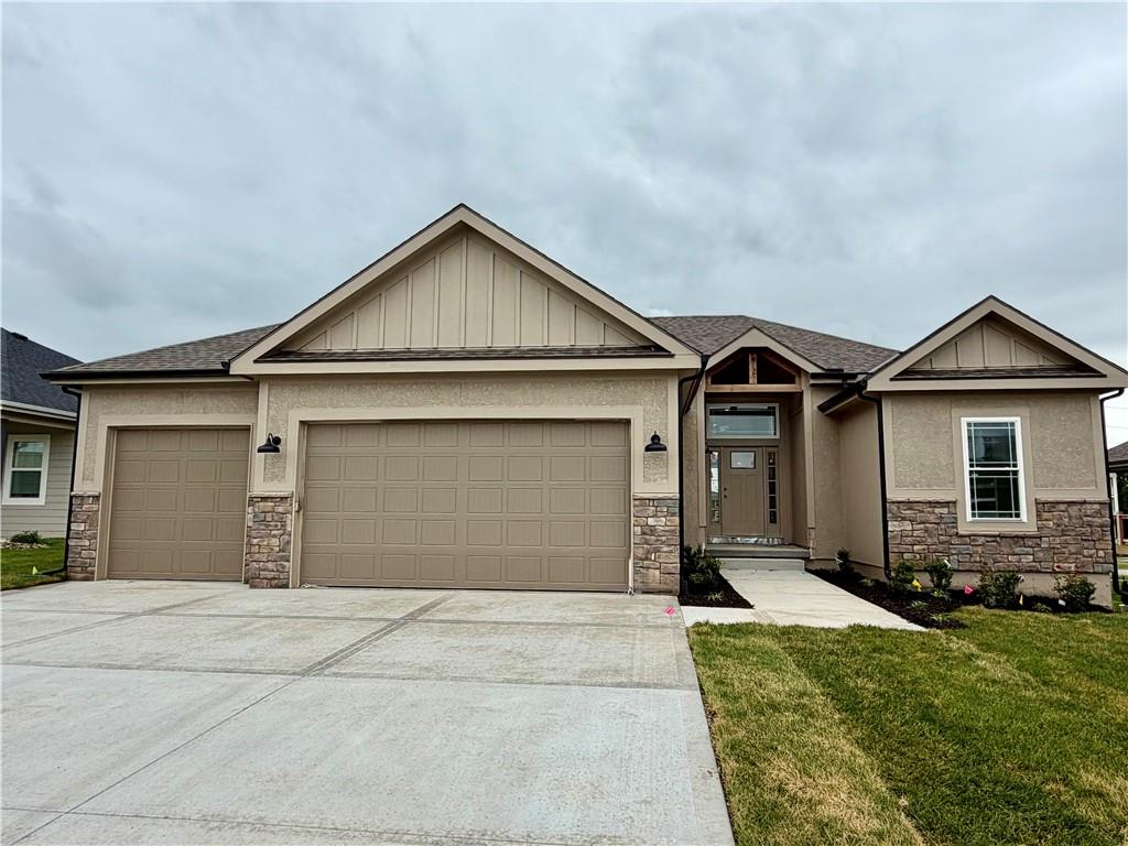 Photo of 504 Skyview Lane