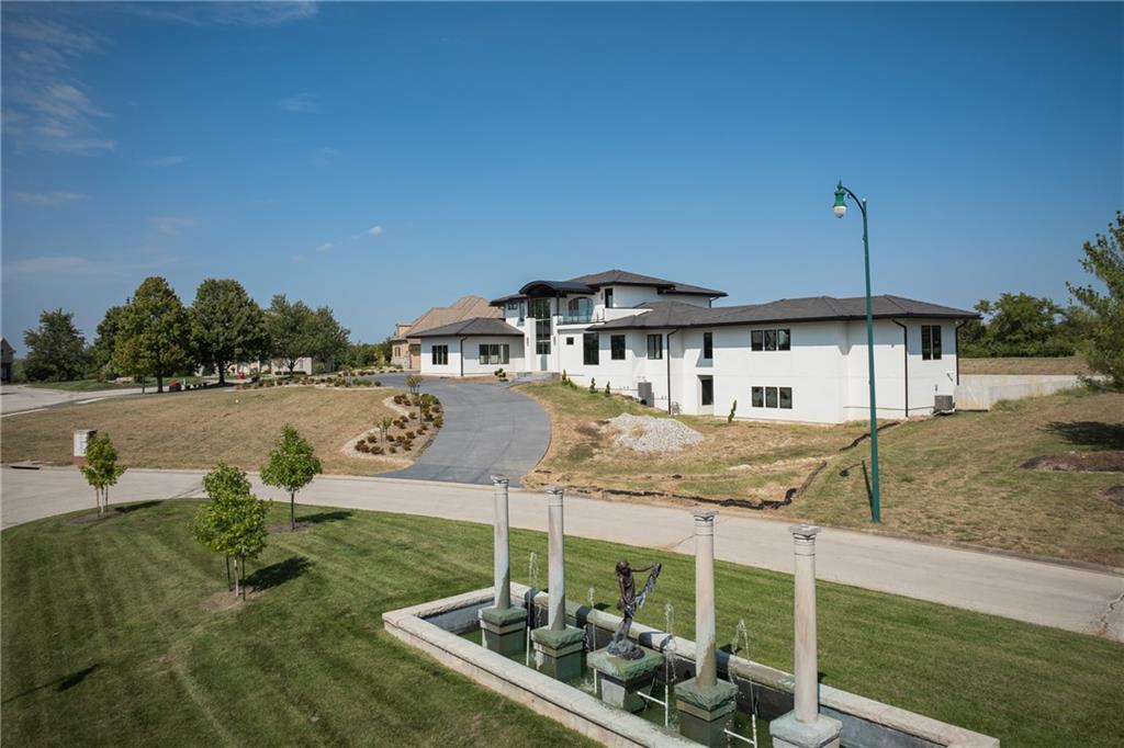 Photo 3 of 3331 S Saddle Ridge Court