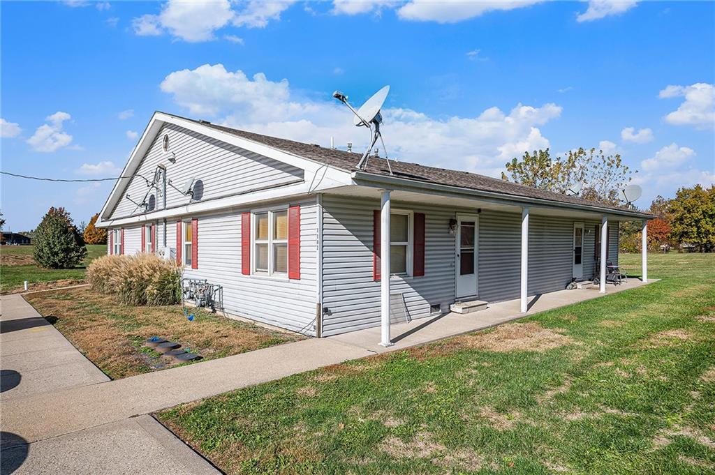 Photo 2 of 1100 Colonial Drive