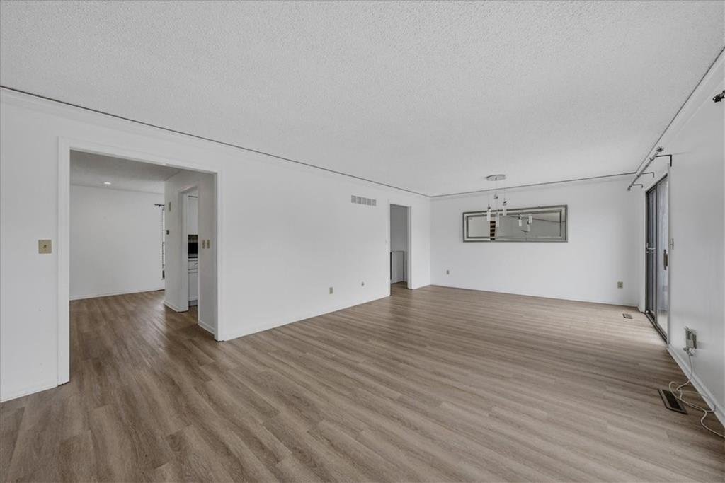 Photo 7 of 10236 Cedarbrooke Lane