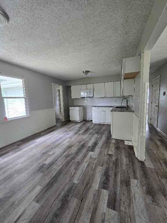 Photo 7 of 109 E Joy Street