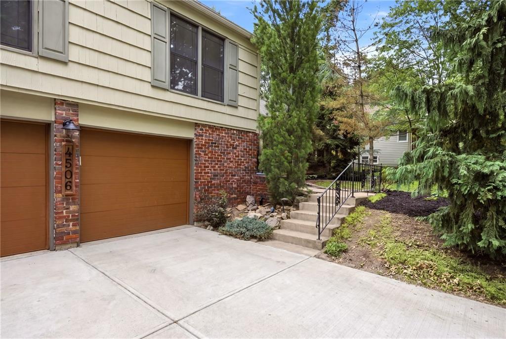 Photo 5 of 4506 W 93rd Terrace