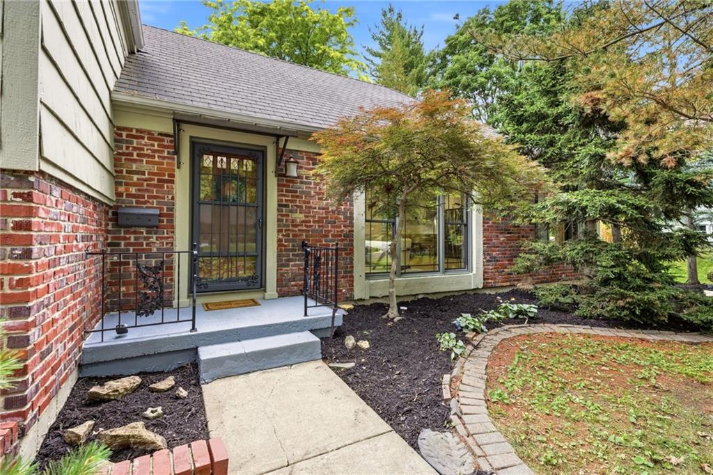 Photo 6 of 4506 W 93rd Terrace