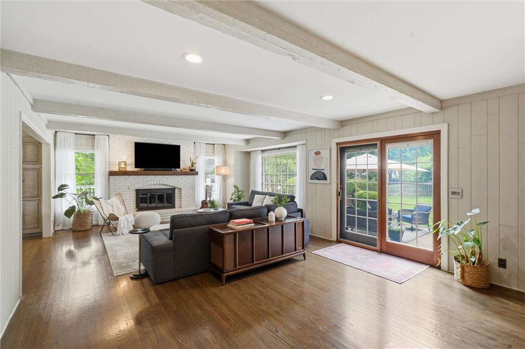 Photo 6 of 11904 Aberdeen Road