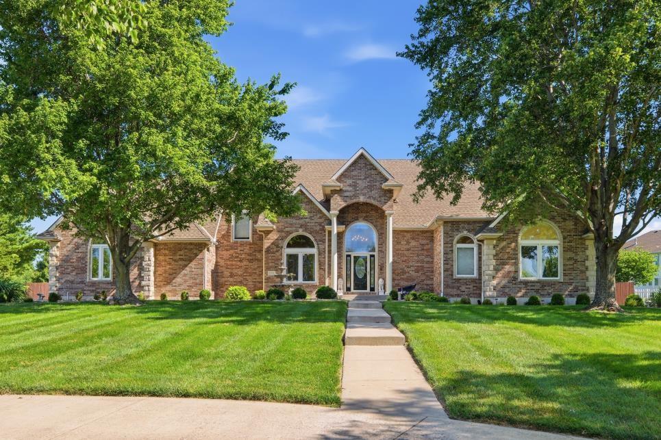 Photo 2 of 15586 Cedar Lane