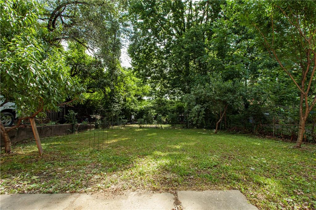 Photo 4 of 2843 Parkwood Boulevard