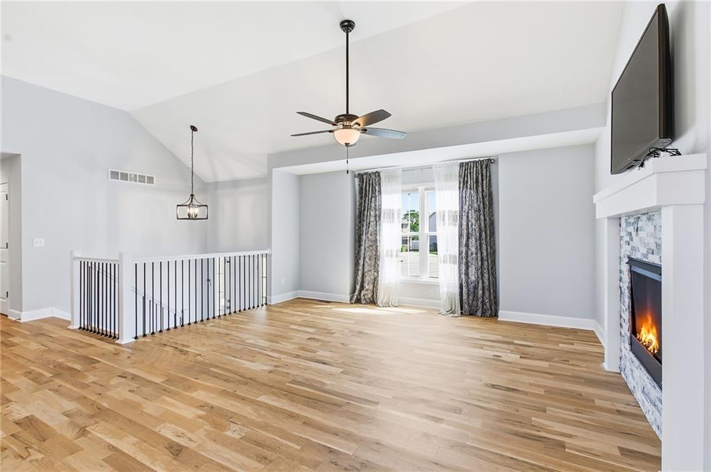 Photo 6 of 12301 S Burr Oak Circle