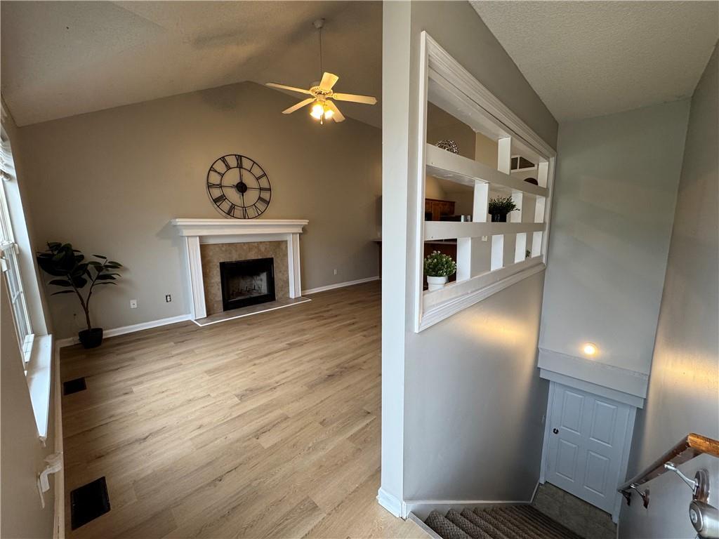 Photo 5 of 411 N Queen Ridge Avenue