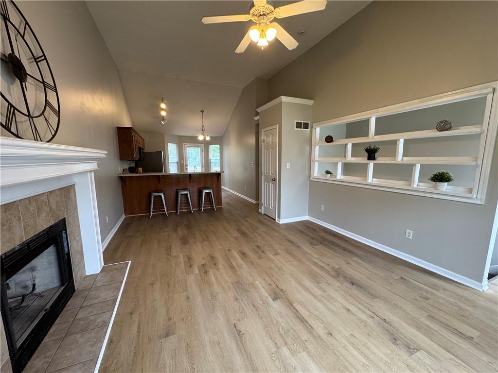 Photo 7 of 411 N Queen Ridge Avenue