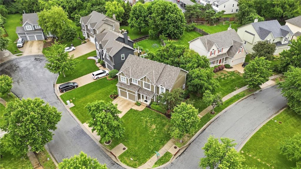 Photo 4 of 12443 Benson Street