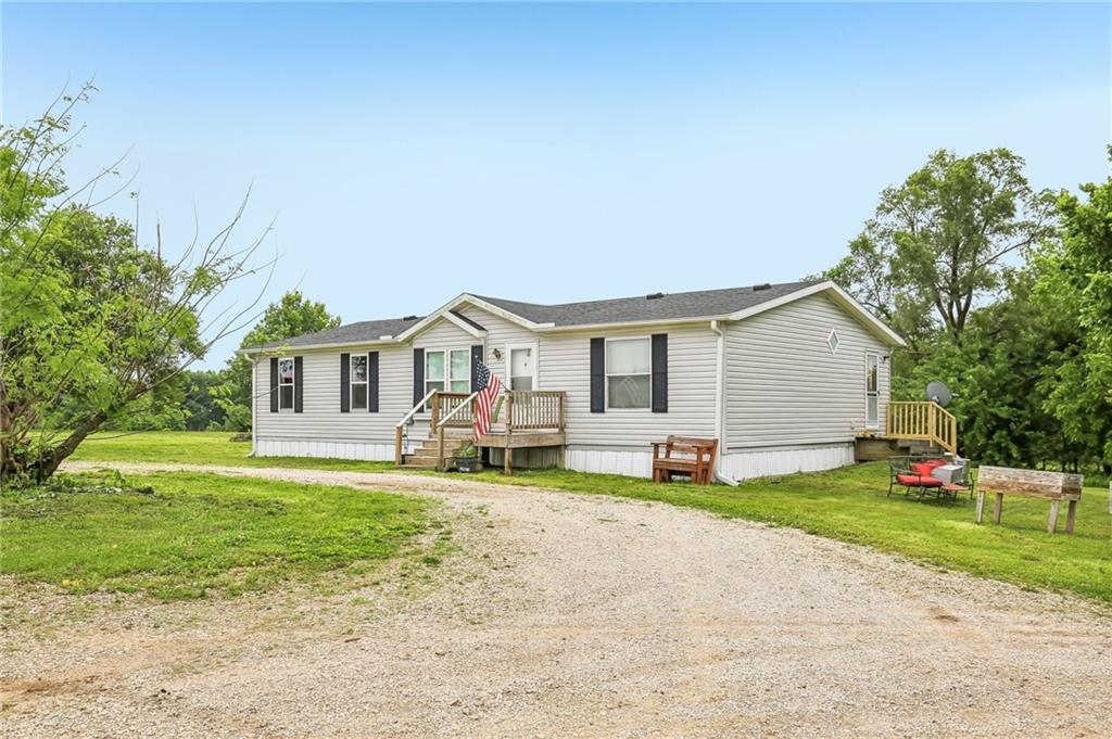 Photo of 428 SW 850 Road