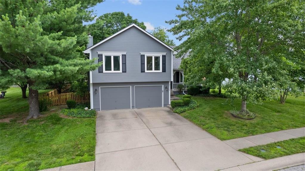 Photo 5 of 2112 NE Springbrook Street