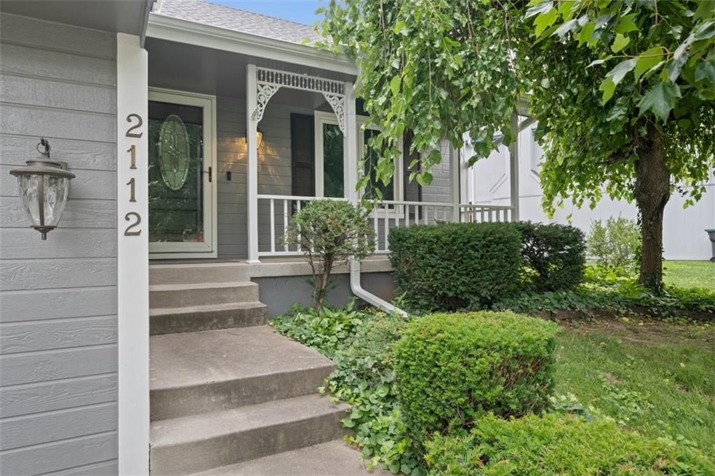 Photo 6 of 2112 NE Springbrook Street
