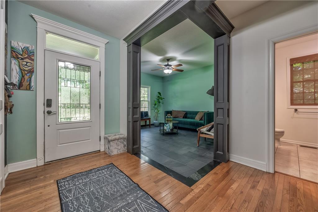 Photo 2 of 417 NW 1851 Road