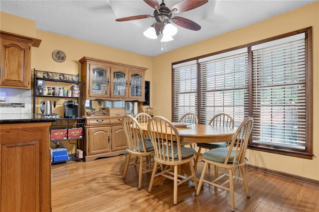 Photo 4 of 16313 W Chur Street