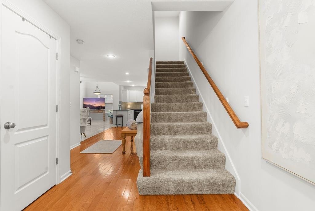 Photo 4 of 1207 SW Arborway Drive