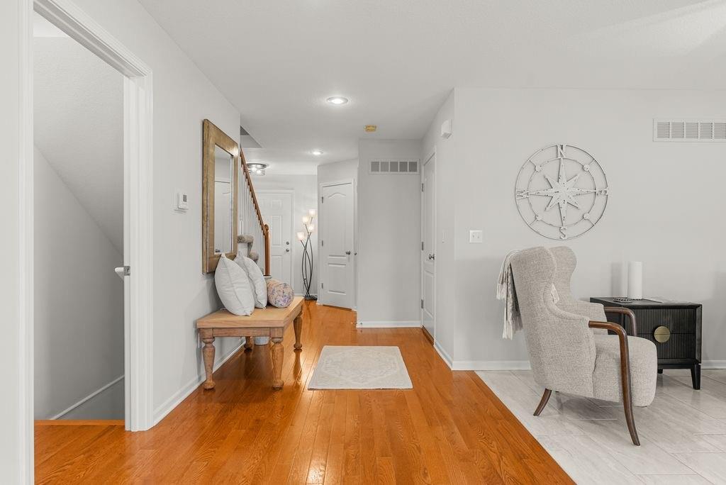 Photo 6 of 1207 SW Arborway Drive