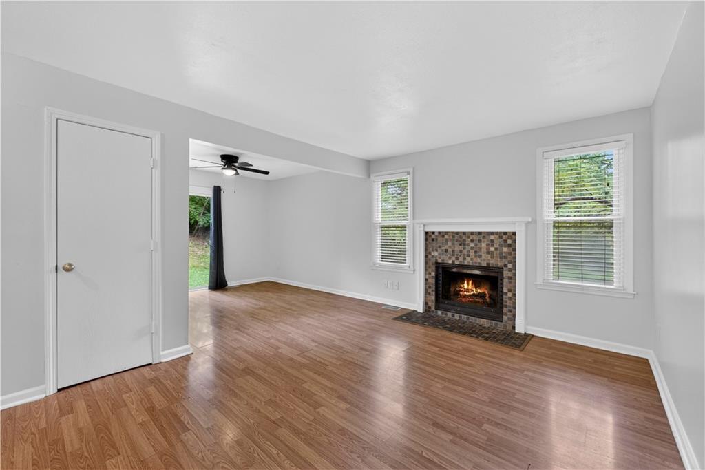 Photo 5 of 2836 Eaton Street