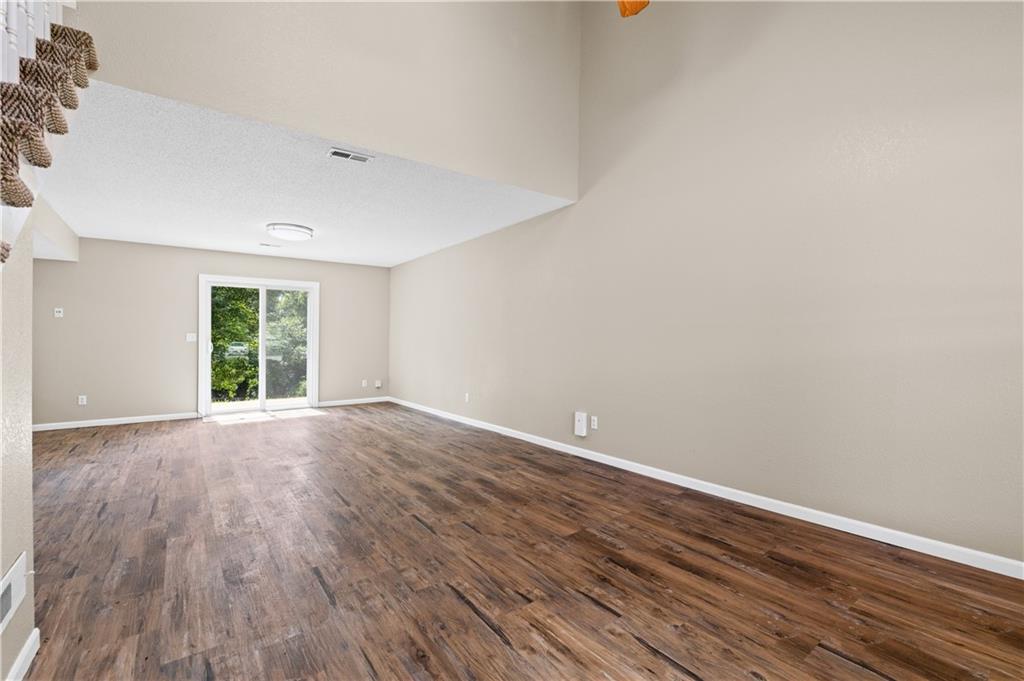 Photo 5 of 760 Spring Circle