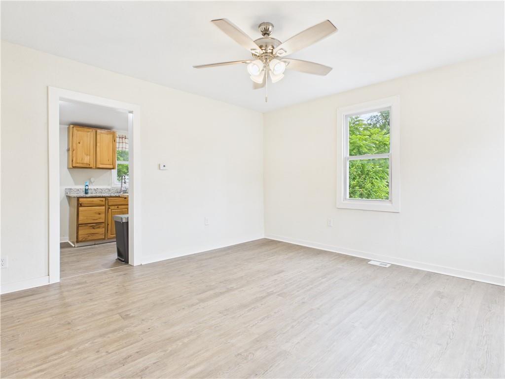 Photo 7 of 409 W Culton Street