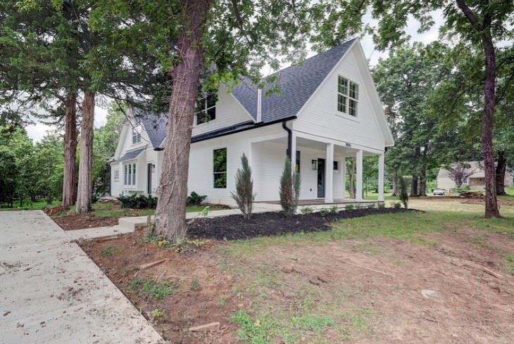 Photo of 10015 Johnson Drive