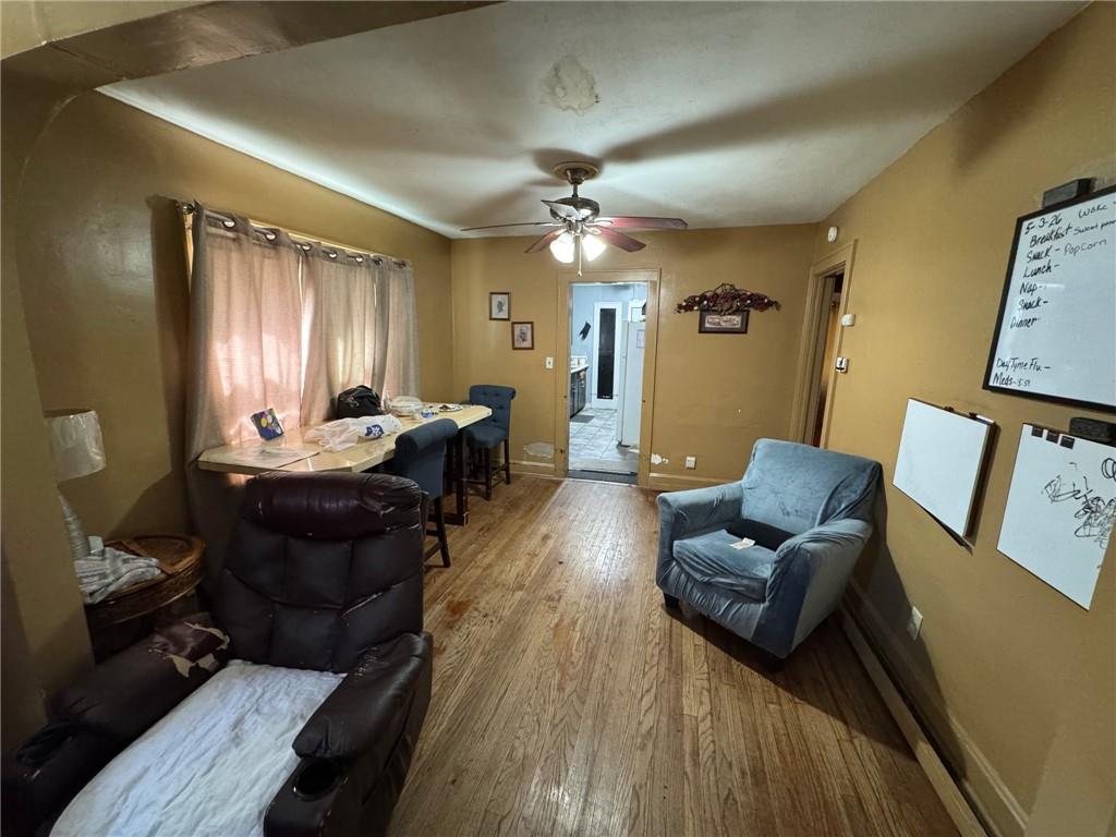 Photo 4 of 2206 Oakley Avenue