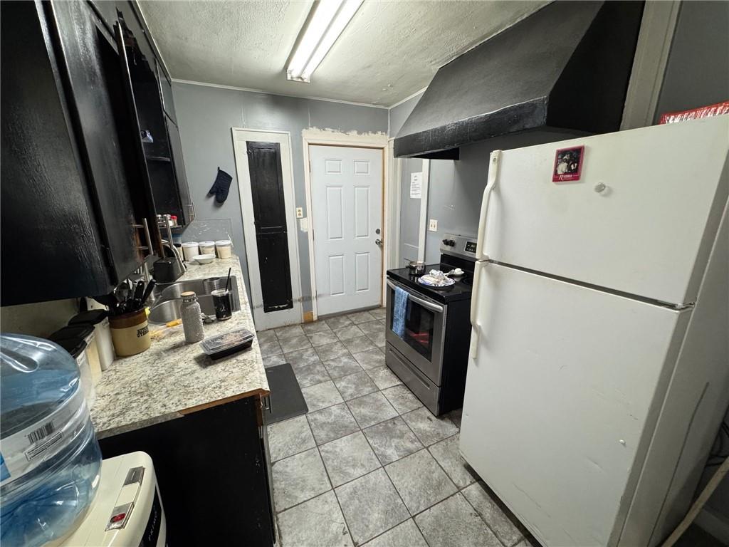 Photo 5 of 2206 Oakley Avenue