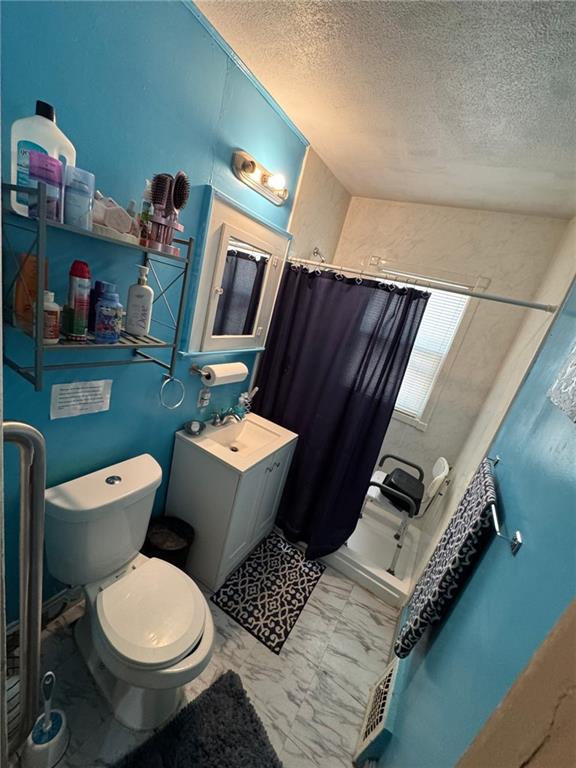 Photo 7 of 2206 Oakley Avenue
