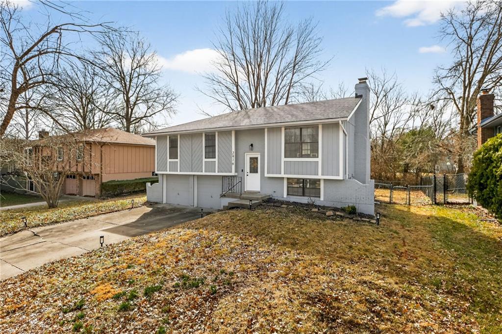 Photo of 2916 Sweet Briar Drive