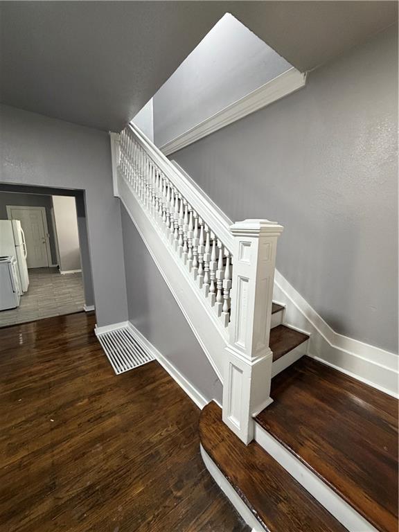 Photo 4 of 1106 Agnes Avenue
