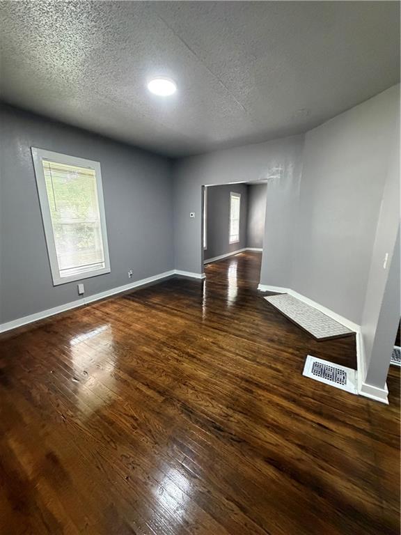 Photo 6 of 1106 Agnes Avenue
