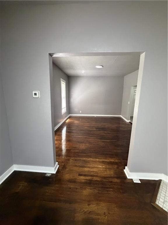 Photo 7 of 1106 Agnes Avenue