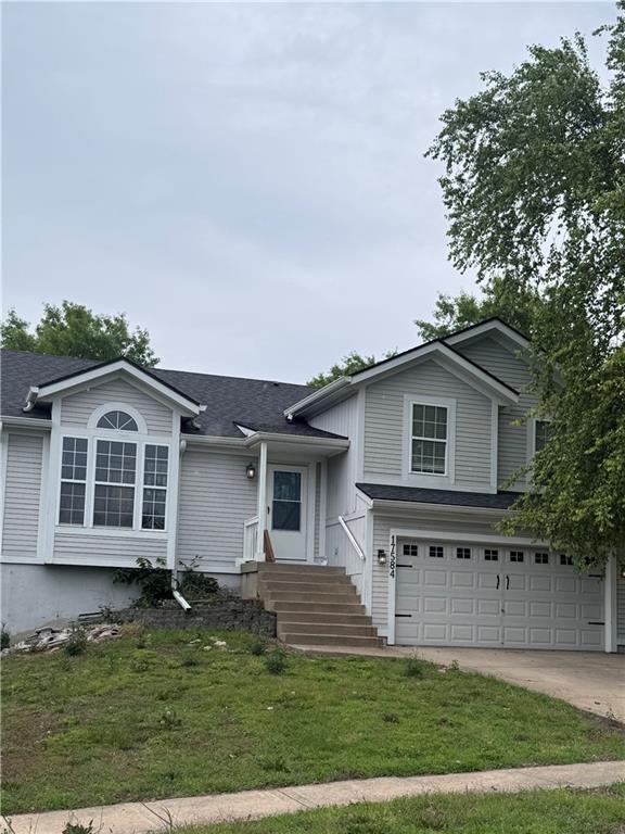 Photo of 17584 W 111th Terrace in Olathe, KS