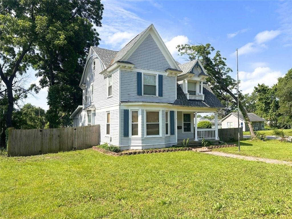 Photo of 401 E Mcpherson Street