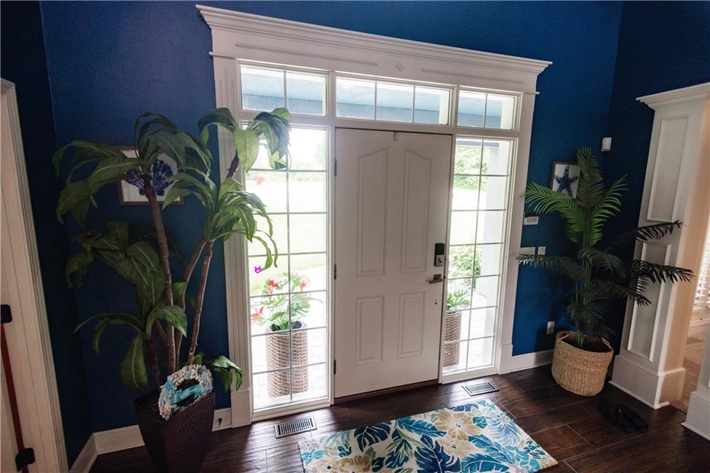 Photo 3 of 13107 Redbud Boulevard