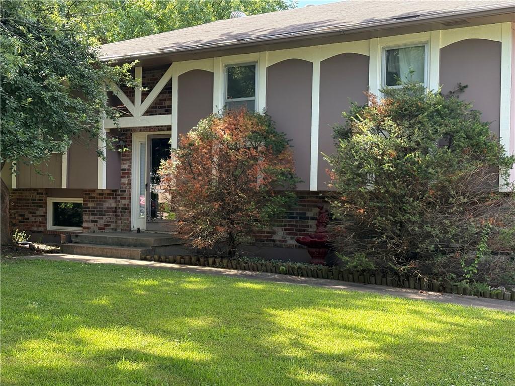 Photo of 1404 NW Sandalwood Court