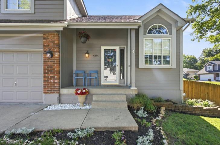 Photo 2 of 4301 NW Cortland Drive