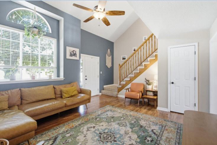 Photo 4 of 4301 NW Cortland Drive