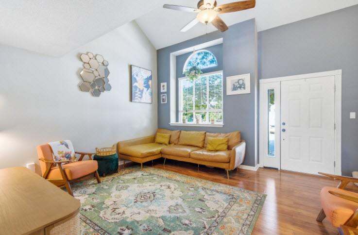 Photo 5 of 4301 NW Cortland Drive