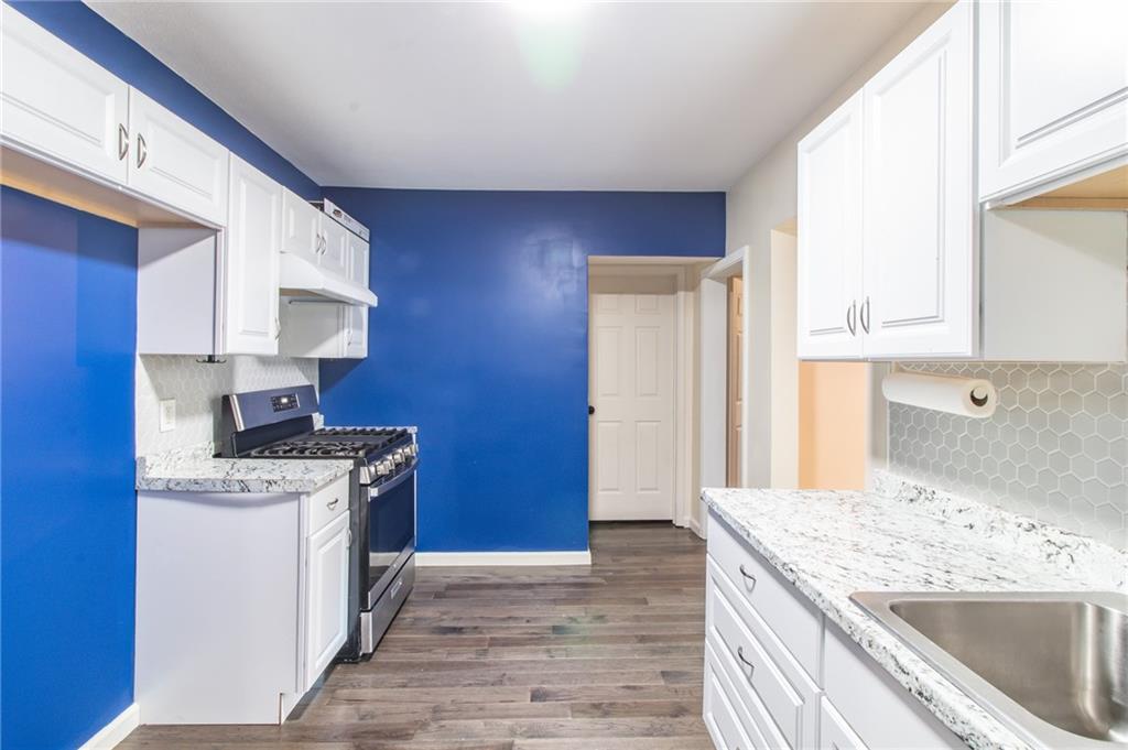 Photo 5 of 1007 S Independence Street