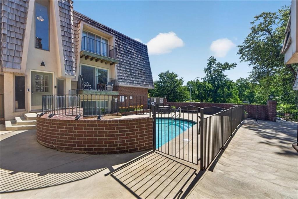 Photo 5 of 3608 Gillham Road #26