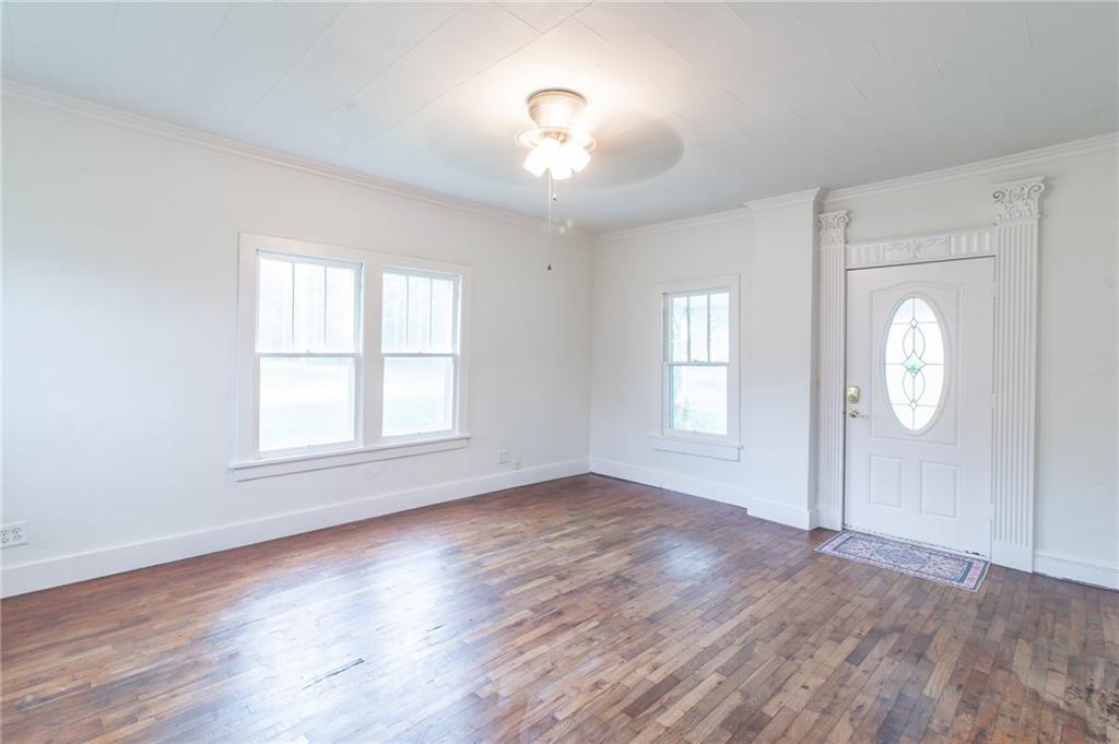 Photo 5 of 701 S Pine Street